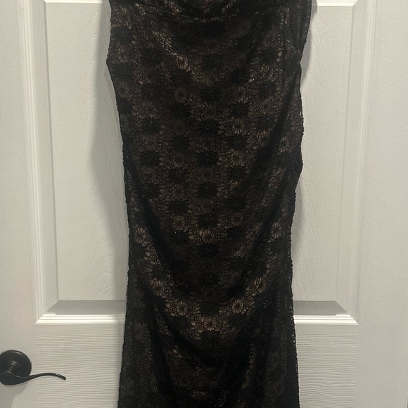 Alex Evenings Dresses & Skirts - NWOT Alex Evenings Elegant Black and Gold Lace Dress